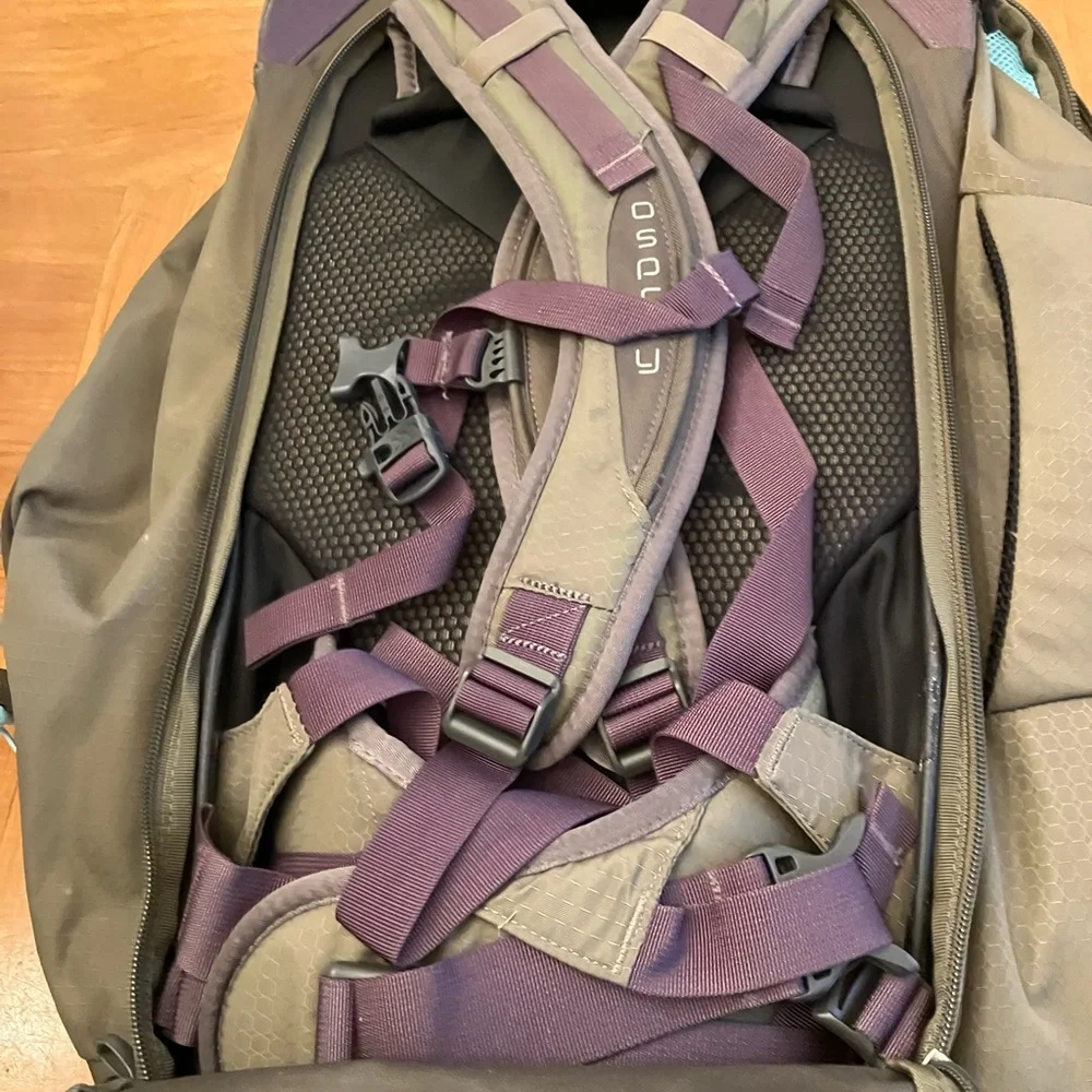 Osprey Men's Backpack - Black and Olive - Picture 6 of 11